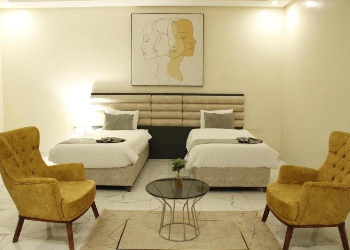 Urban Hotel Suites