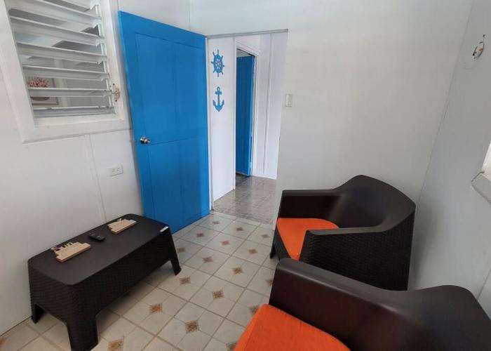 Container 1 with pool, free wifi fully equiped