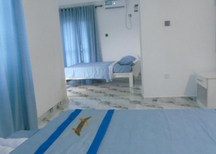 Ro Rich Hotel