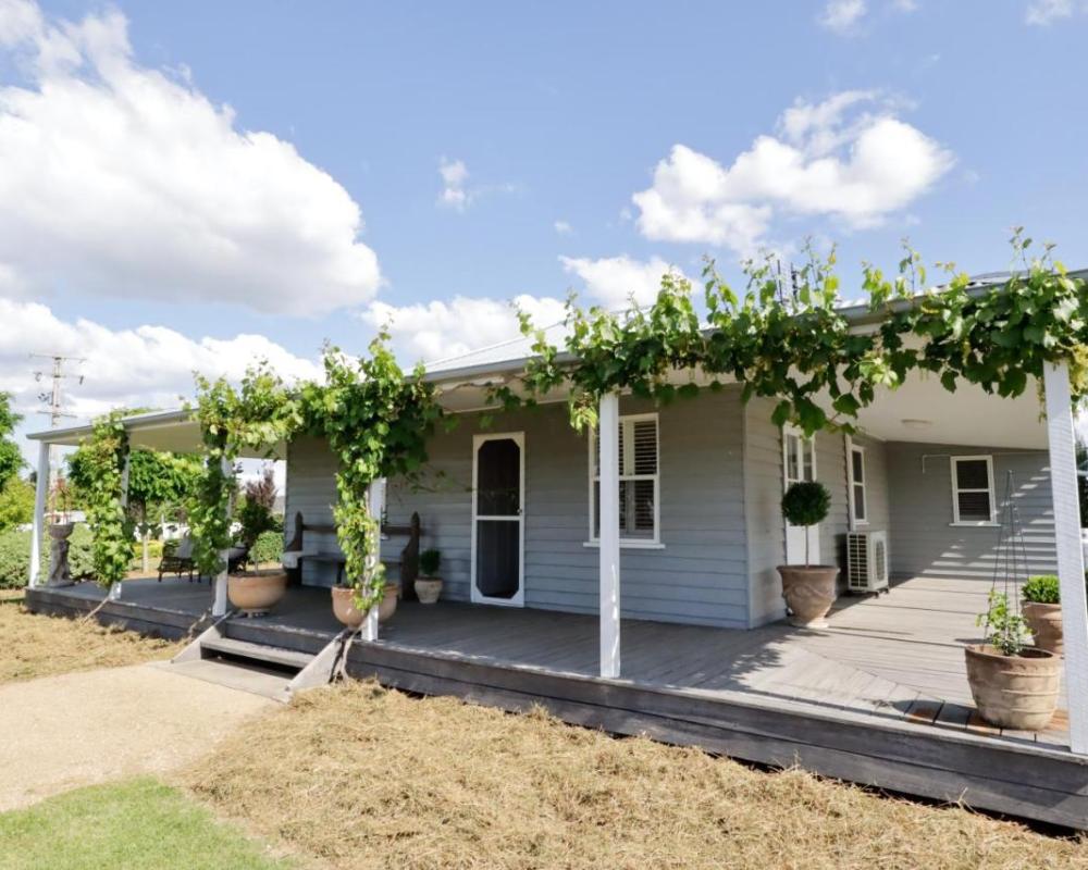 фото Spring View Cottage