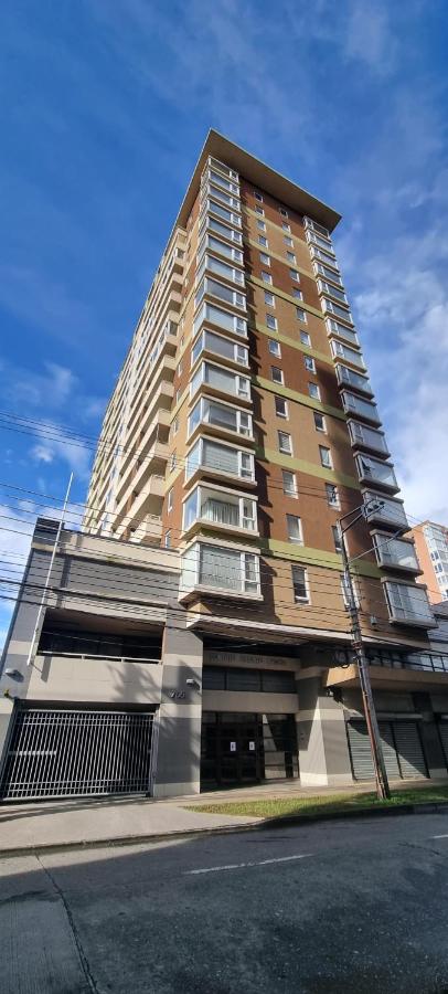 Departamento completo, centrico y estacionamiento