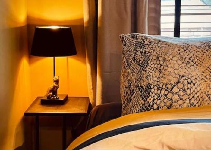City Apartment With Canalview at Canalhouse-Majestic