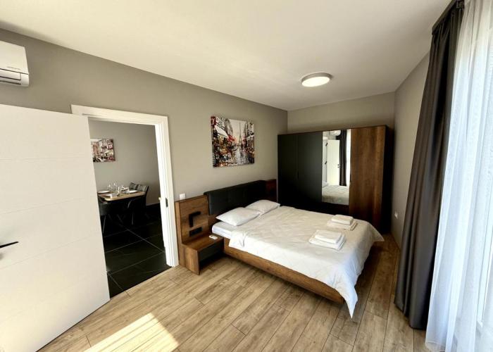 AveNew Luxury Apartment 3