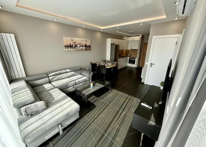 AveNew Luxury Apartment 2