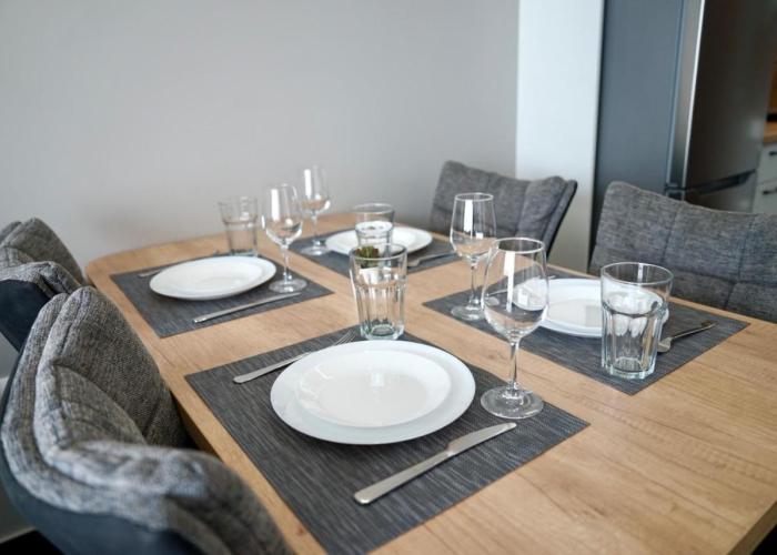 AveNew Luxury Apartment 2