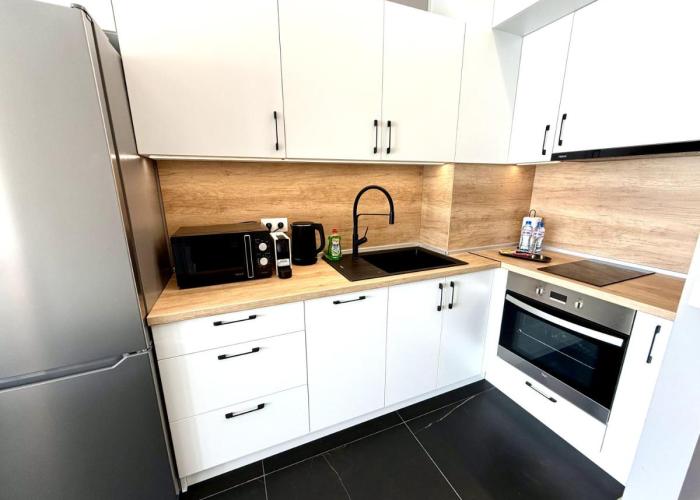 AveNew Luxury Apartment 2