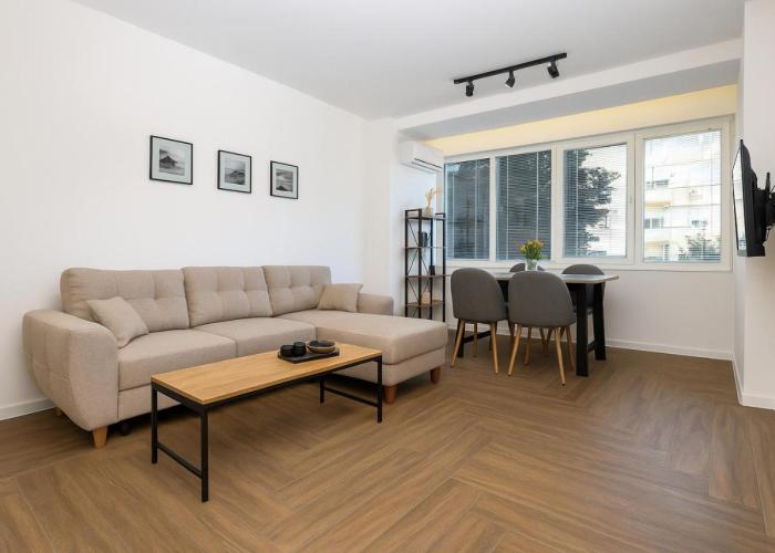 Cozy and comfortable northern apartment, Kapana district, Plovdiv, Center