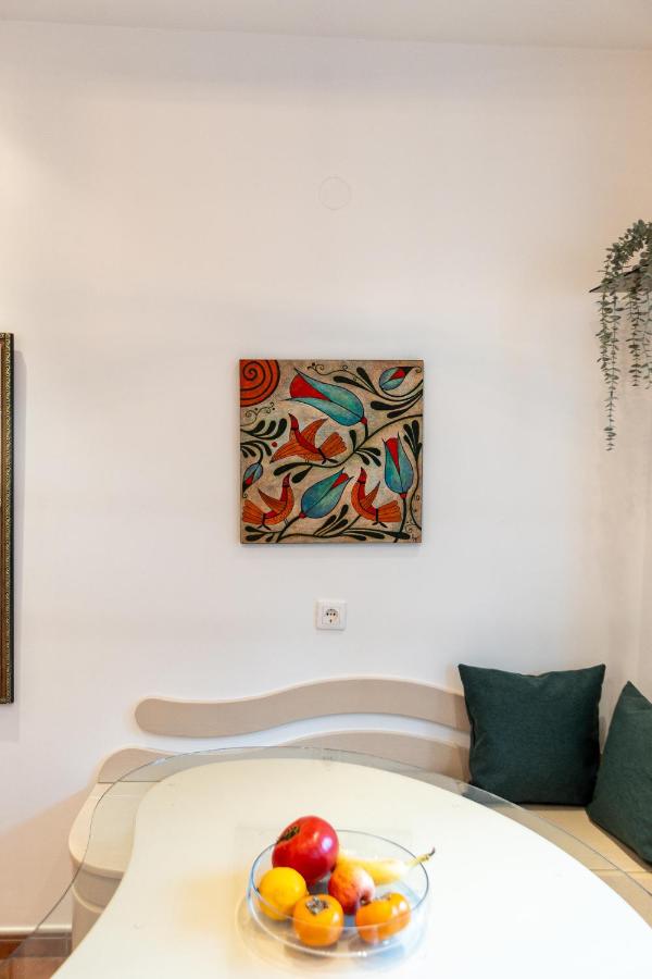 фото Spacious 3-BR Central Retreat
