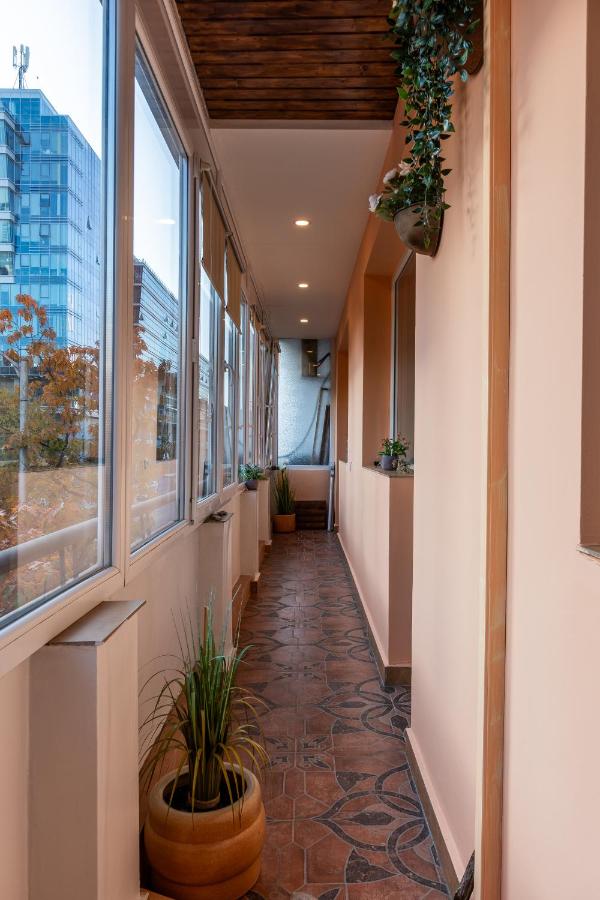 фото Spacious 3-BR Central Retreat