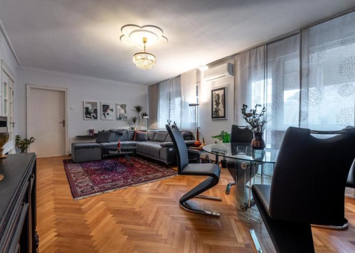Spacious 3-BR Central Retreat