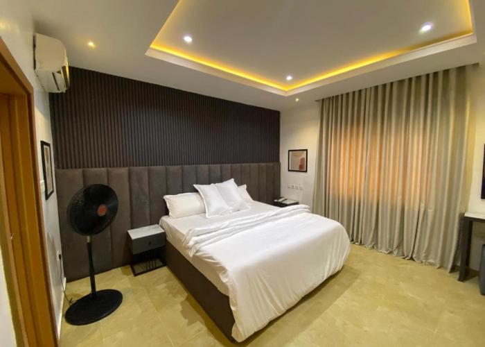 Tobas Apartments