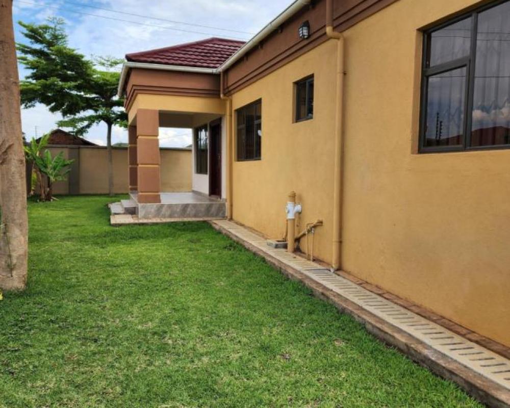 фото Bole Suites