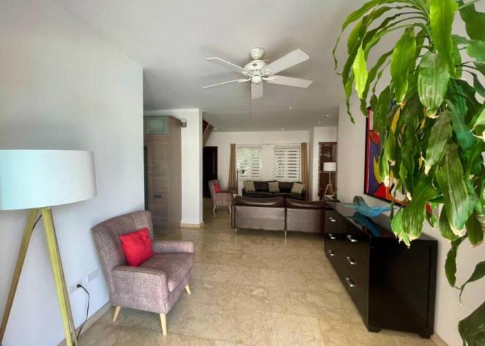 Private Villa and Apartment with Pool in Palm Beach
