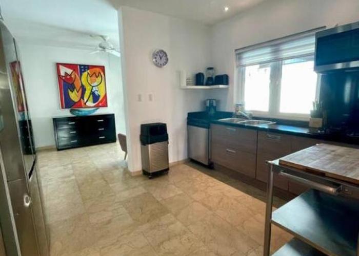 Private Villa and Apartment with Pool in Palm Beach