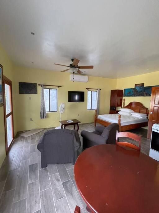 Hidden Treasure Vacation Home Lagoona bay cottage