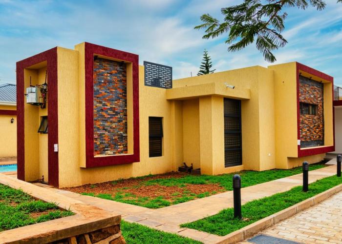 Hilltop Executive Lodge