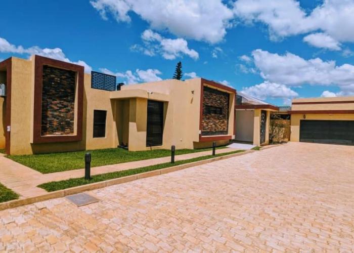 Hilltop Executive Lodge