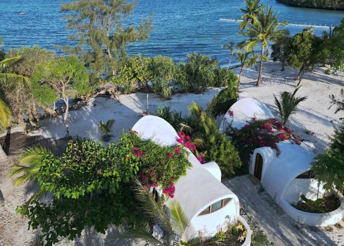 Zanziblue Waves Beach Resort
