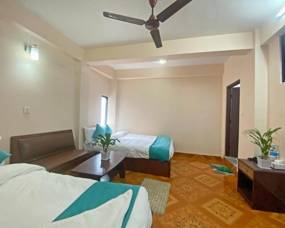 фото Hotel Resunga Arjun