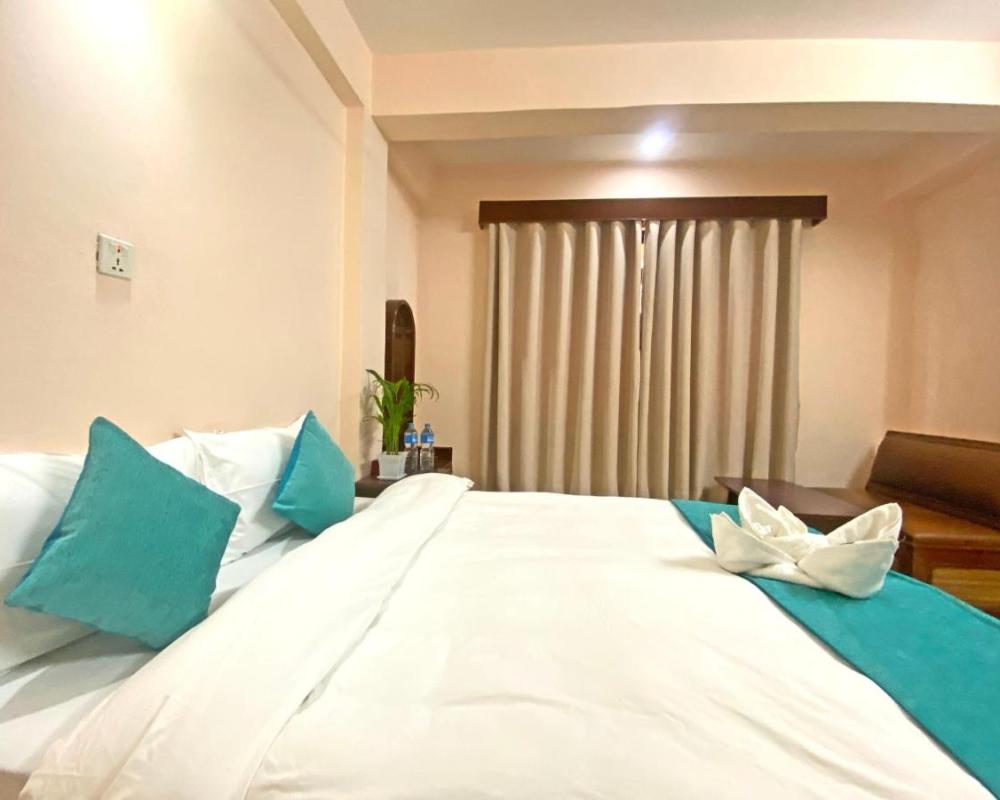фото Hotel Resunga Arjun