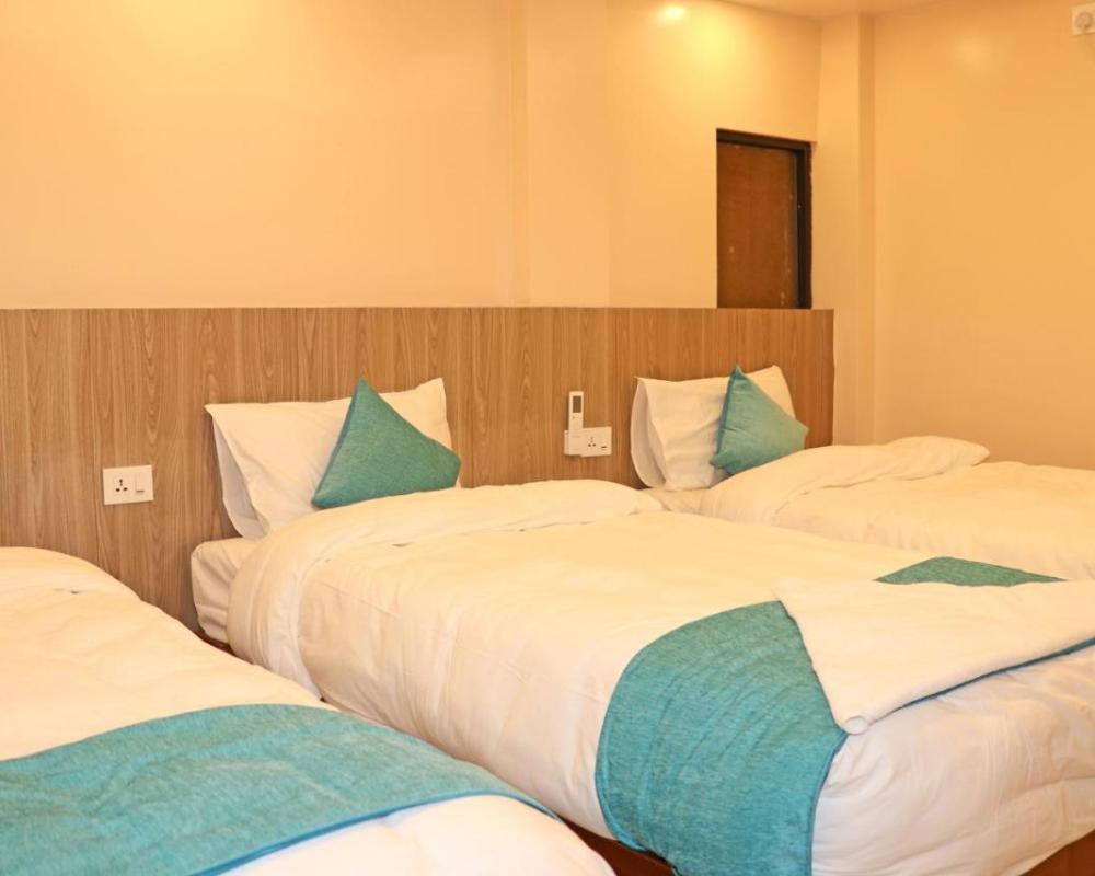 фото Hotel Resunga Arjun
