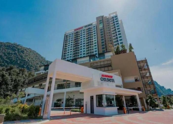 Sunway Onsen Signature Themepark Suites with Hotspring by IWH Suites