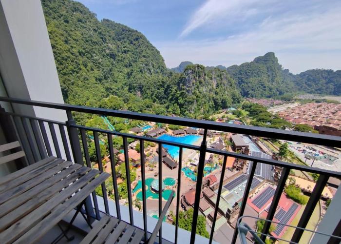 Sunway Onsen Signature Themepark Suites with Hotspring by IWH Suites