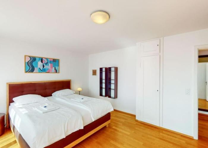 3BR city flat near Bellevue! - SF6