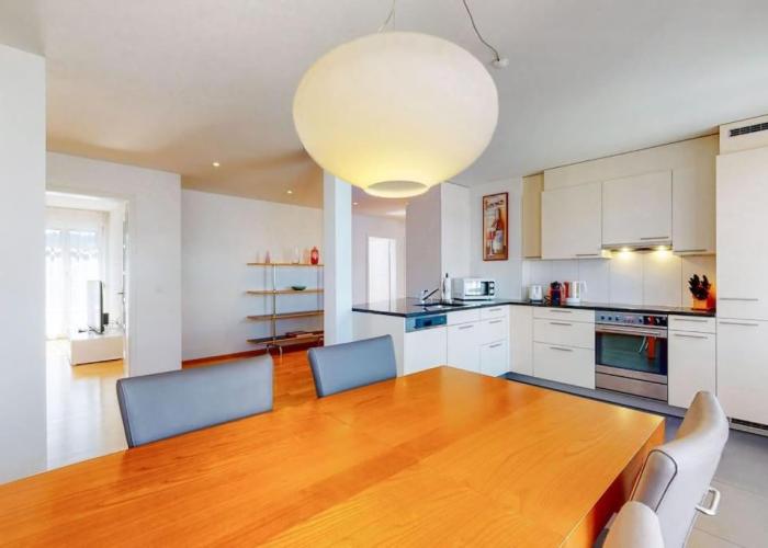 3BR city flat near Bellevue! - SF6