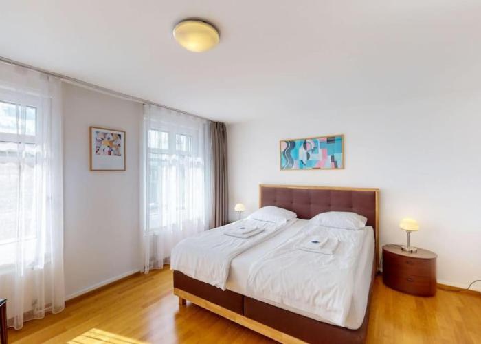 3BR city flat near Bellevue! - SF6