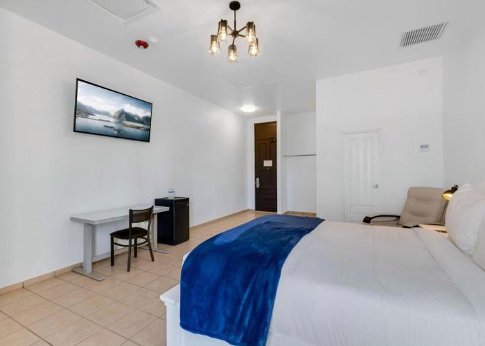 Armas Hotel