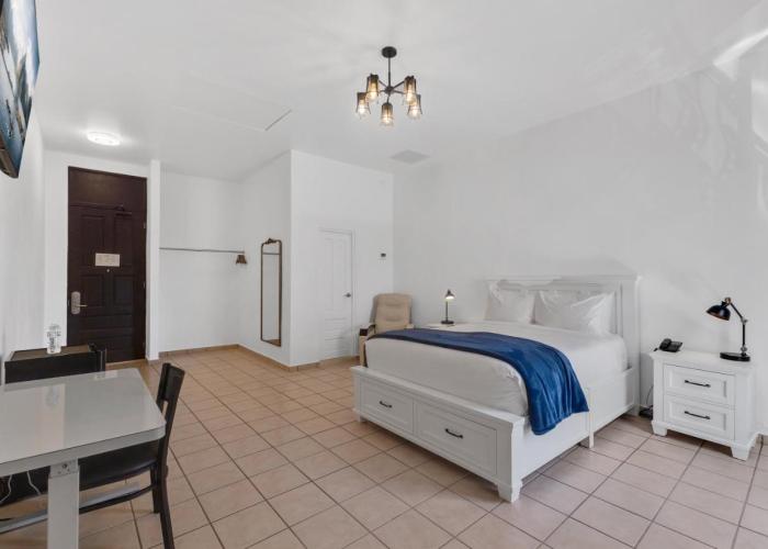 Armas Hotel