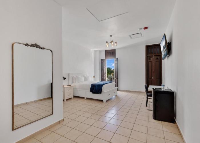 Armas Hotel