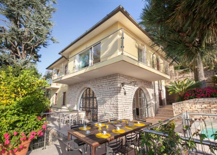 Villa Vista Lago With Pool