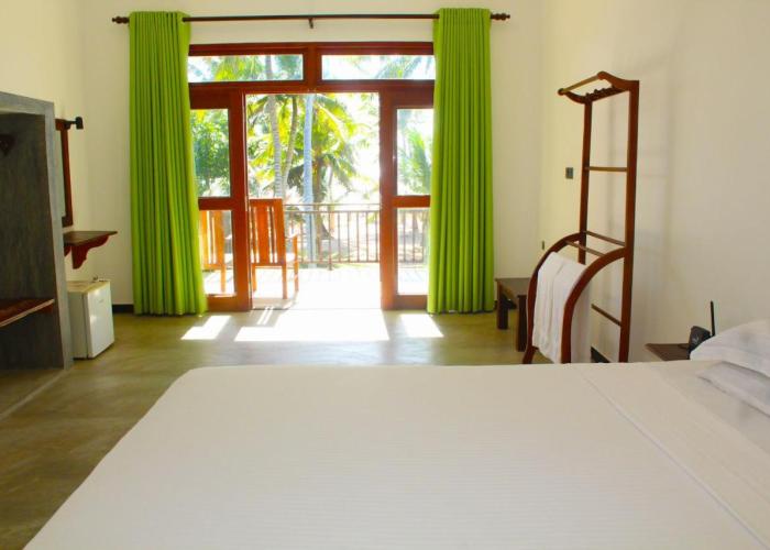CPS Lihini Beach Hotel