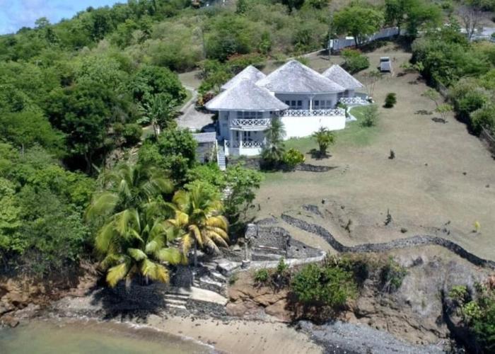 Oceandale Beachfront Villa