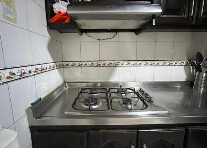 Casa con tres dormitorios y garaje