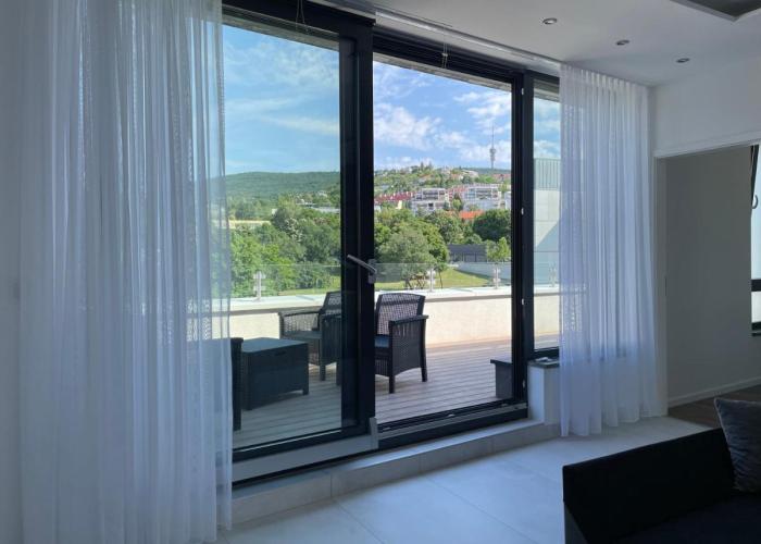Exkluzív panorámás lakás Pécs