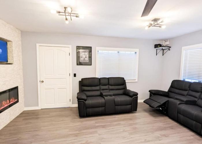 Elenas Modern 2BR Comfy Home