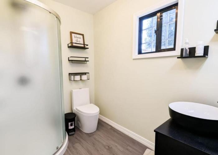 Elenas Modern 2BR Comfy Home