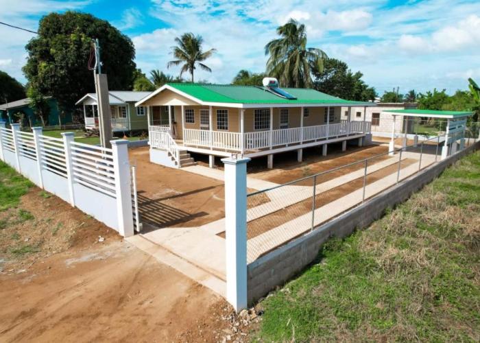 Elenas Modern 2BR Comfy Home
