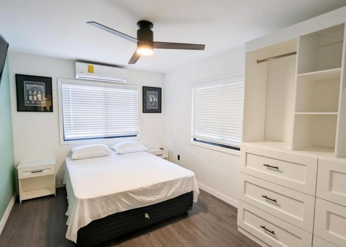 Elenas Modern 2BR Comfy Home