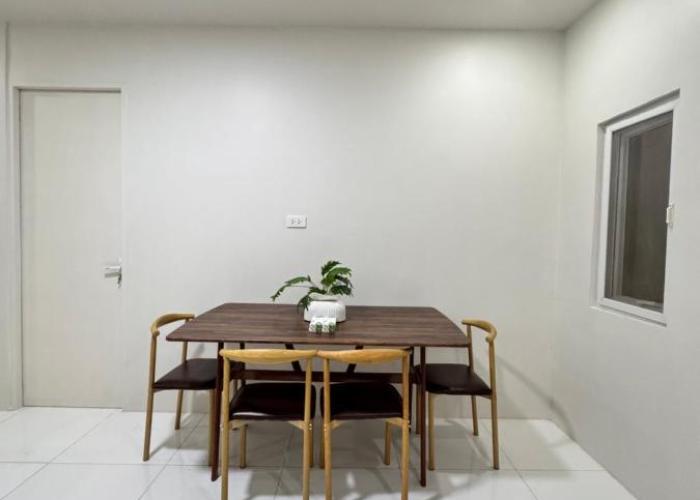 KM Suites 2BR Unit Near San Juan LU
