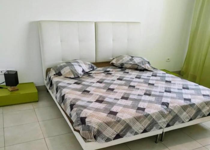 Appartement luxueux aux berges du lac 1