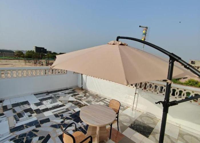 Empress White House Accra