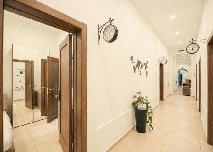 Sliema Central O'Clock B&B Malta