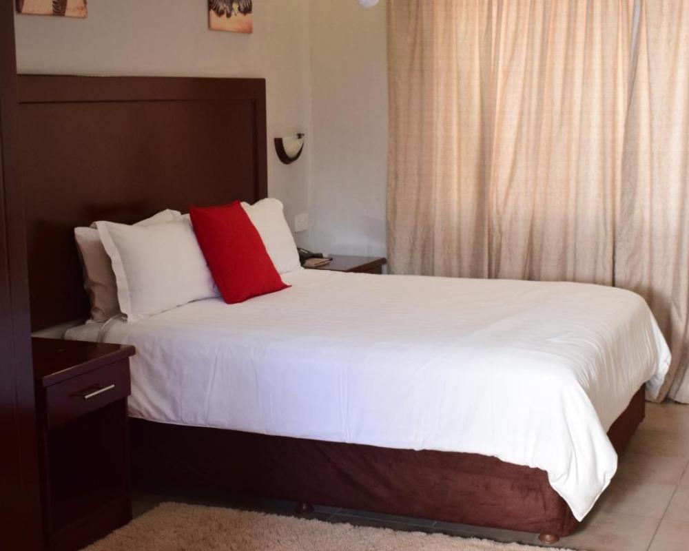 фото Wingate Hotel