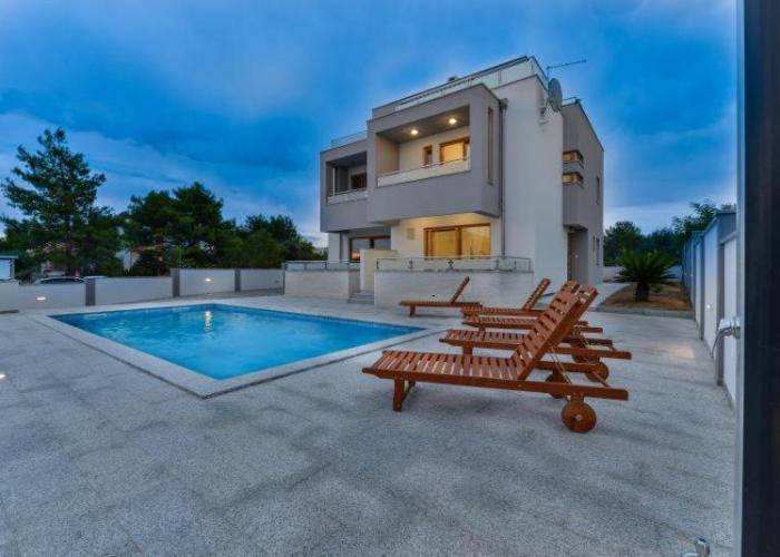 Villa with pool, 50 m from the sandy beach - ID 2209 by Traveler tourist agency Krk