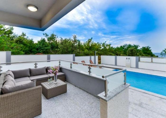 Villa with pool, 50 m from the sandy beach - ID 2209 by Traveler tourist agency Krk