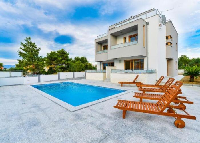 Villa with pool, 50 m from the sandy beach - ID 2209 by Traveler tourist agency Krk